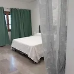 Borgovenezia بيت ضيافة سكورْتْسي
